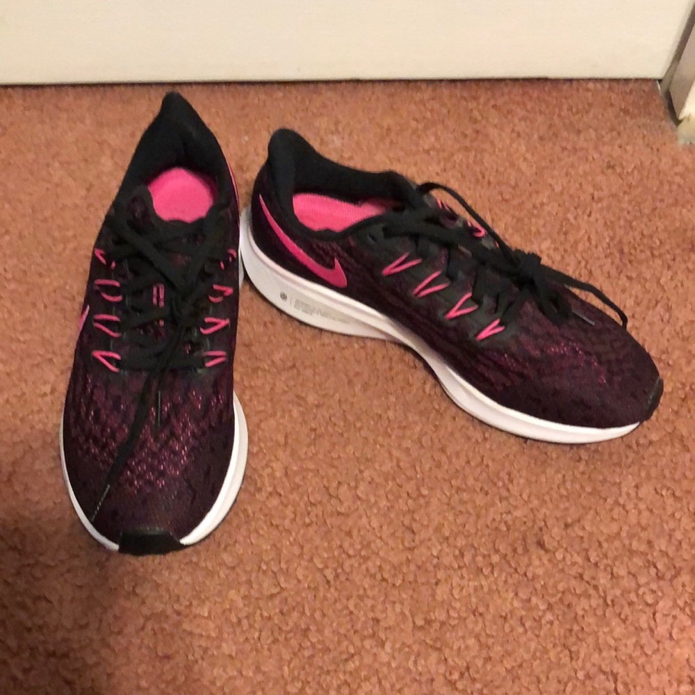 Gorgeous🥳HP🥳Nike Air Zoom Pegasus Sneakers - Picture 2 of 11